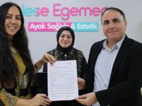 GAZETECİLERİN AYAKLARINA SAĞLIK