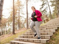 Kronik Venöz Yetmezlik Tedavi Edilmezse Ciddi Sağlık Sorunlarına Yol Açabiliyor