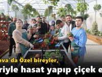 Özel bireyler, elleriyle hasat yapıp çiçek ekti
