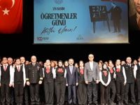 24 Kasım Öğretmenler Günü Kutlama Programı Vali İlhami Aktaş’ın Katılımıyla Gerçekleştirildi