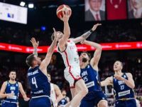 12 Dev Adam galibiyetle başladı!