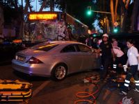 Beşiktaşta kaza 2 ölü 7 yaralı