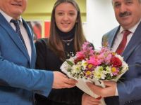 Kariyer Gününde Öğrencilere Seslendi