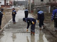 Başiskele’de beton yol çalışmalarına devam