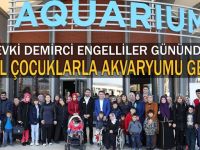 Demirci, özel çocuklarla akvaryumu gezdi