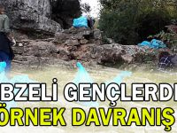 Gebzeli gençlerden örnek davranış