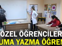 Özel öğrenciler okuma yazma öğrendi