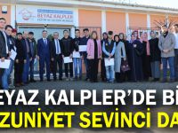 Beyaz Kalpler’de bir mezuniyet sevinci daha