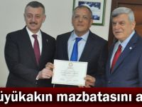 Büyükakın mazbatasını aldı