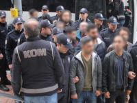 FETÖ'den gözaltına alınan 15 asker adliyede