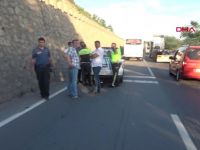 3 araç birbirine girdi: 6 yaralı