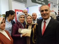 Kocaeli, Emine Erdoğan’a  Kandıra Bezi hediye etti