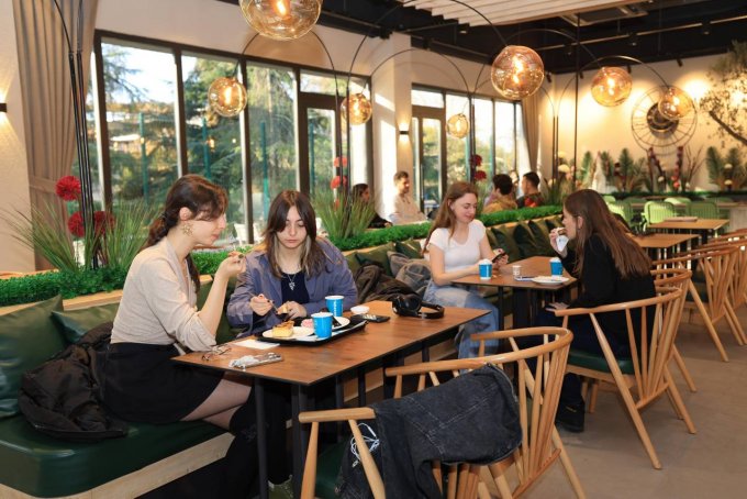 1732868896831.jpg 1732868896831.jpg