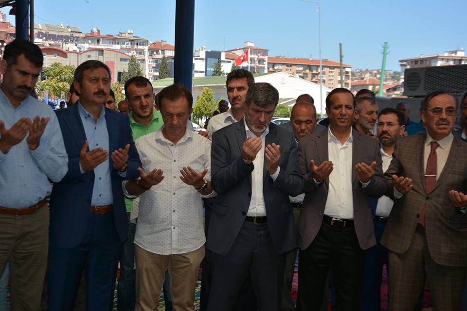 a2-001.jpg a2-001.jpg