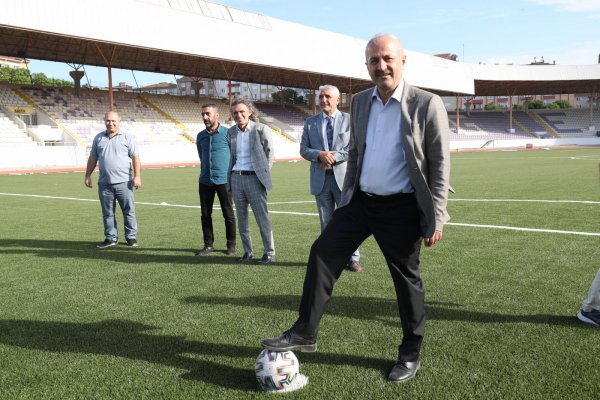 b00i1918_1600x1067.jpg b00i1918_1600x1067.jpg