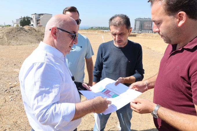 baskan-biyik,-spor-kompleksi-insaatini-inceledi-(4).jpg