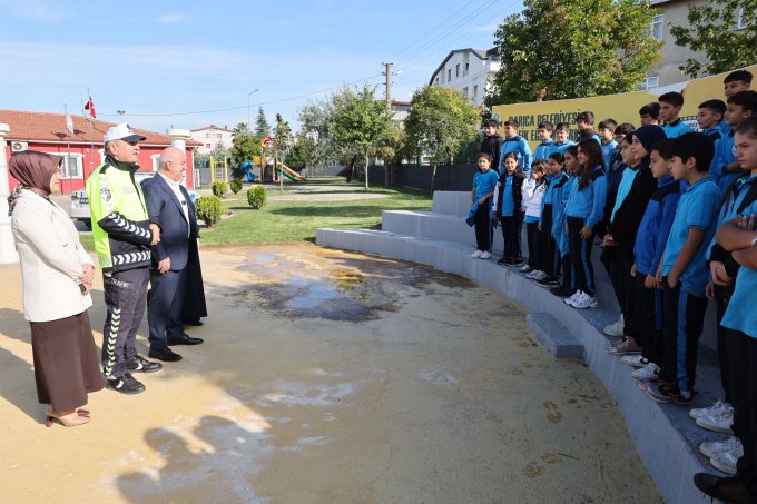 darica’da-25-bin-cocuga-trafik-egitimi-verildi-(6).jpg