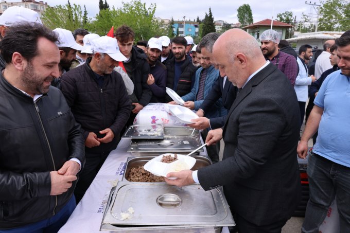 darica’da-iscinin-yuzunu-gulduren-sozlesme-imzalandi-(15).jpg