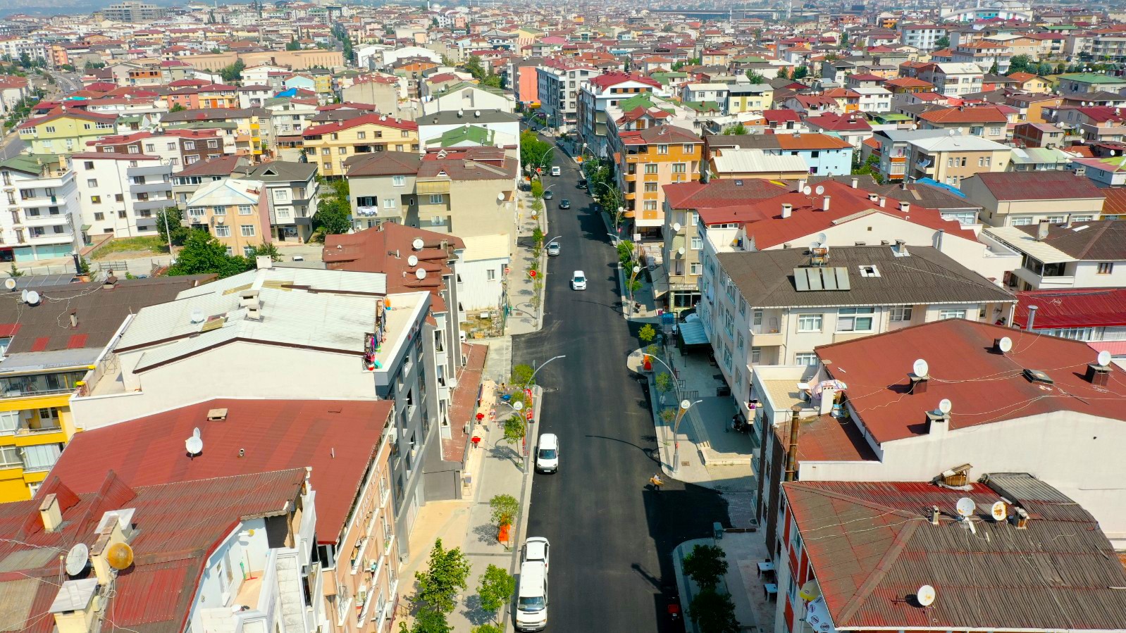 darica-asiroglu-caddesi-son-kat-asfalt-(4).jpg