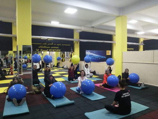 daricali-kadinlar-icin-pilates-dersleri-(6).jpg