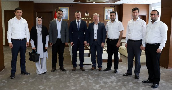 eğitim-bir-sen-gebze-şube-başkani-fazli-yağmur-ve-yönetimi7.jpg eğitim-bir-sen-gebze-şube-başkani-fazli-yağmur-ve-yönetimi7.jpg