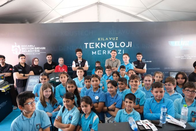 teknofest-2025te-kocaeli-ruzgâri-esti-(11).jpg
