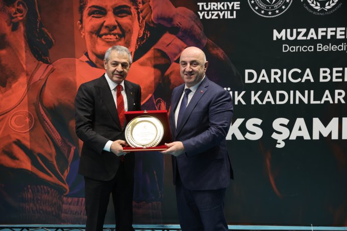 turkiye-kadinlar-boks-sampiyonasi-darica’da-basladi-(2).jpg