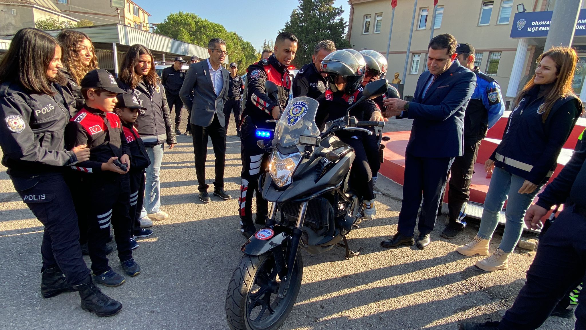 whatsapp-image-2024-10-23-at-12.25.34.jpeg whatsapp-image-2024-10-23-at-12.25.34.jpeg