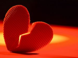 KARŞILIKSIZ AŞK YAŞAYANLAR BU HABER SİZİN İÇİN...