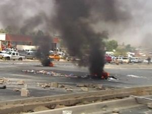 Akaryakıt satışı da trafik de durdu