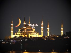 İlahiyatçı Yazar Osman Ünlü'den ramazan nasihatleri