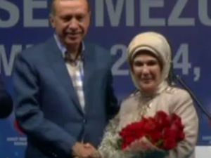 Evlilik yıldönümünü kutladılar