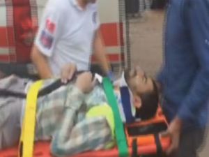 Sultanbeyli'de okul çatısı uçtu