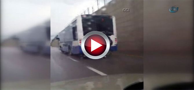 Patenli gençlerin tehlikeli otobüs yolculuğu