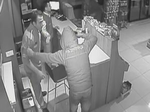 Silahlı gasp kamerada !